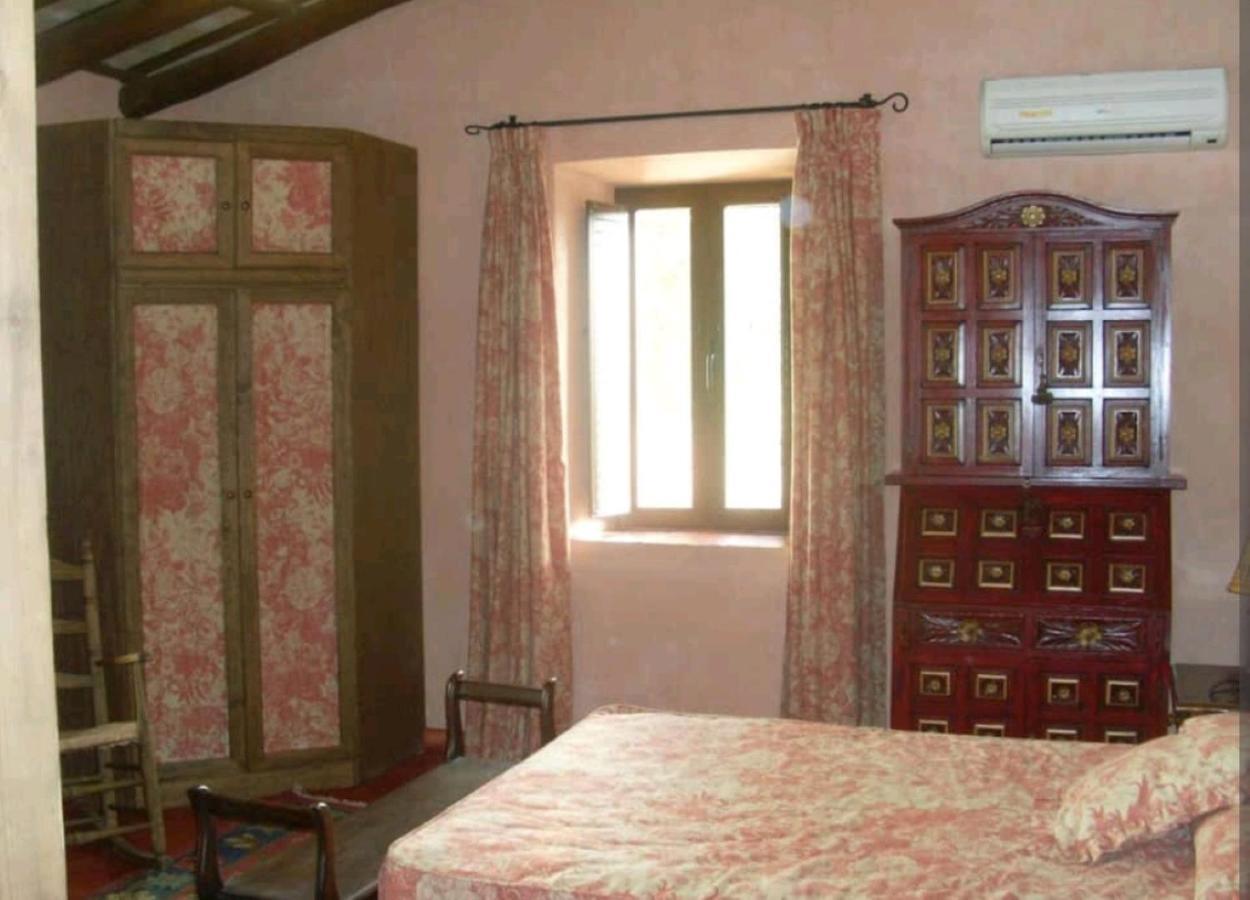 Casa Rural El Chorrillo Касала де ла Сиера Екстериор снимка